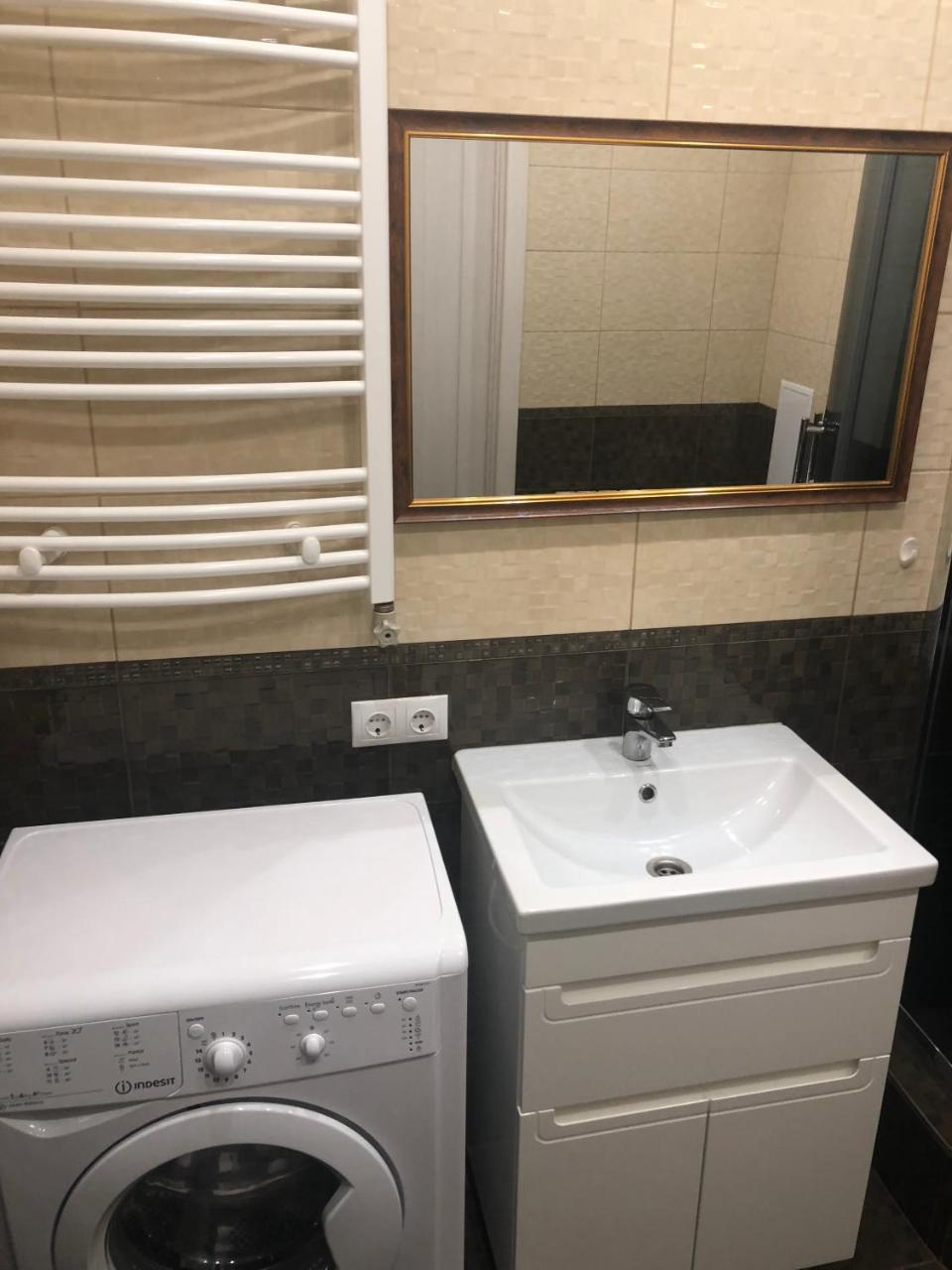 Gil Apartments, 38 Prospect Svobody Użhorod Zewnętrze zdjęcie